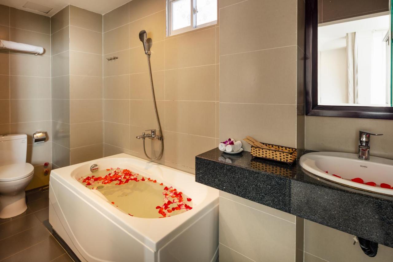 נה טראנג Azura Hotel מראה חיצוני תמונה